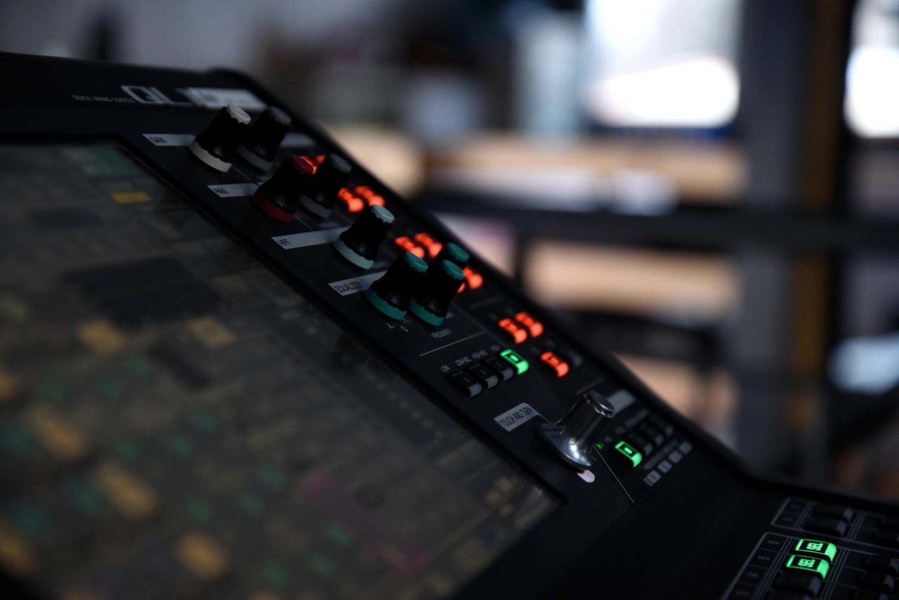 Console d'éclairage en cours d'utilisation