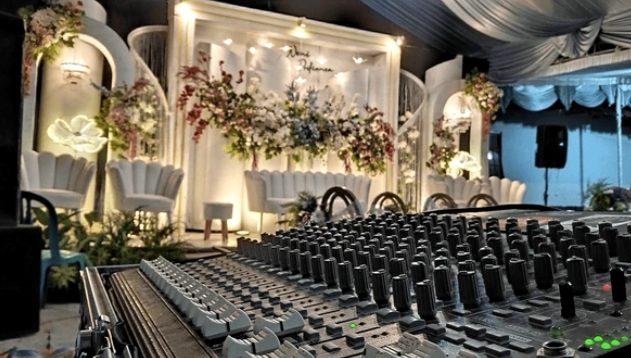 Console de mixage lors d'un mariage